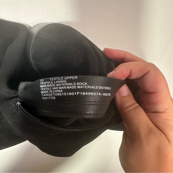 A New Day 11 Black Knee High Boots w Tie in back - Picture 10 of 13